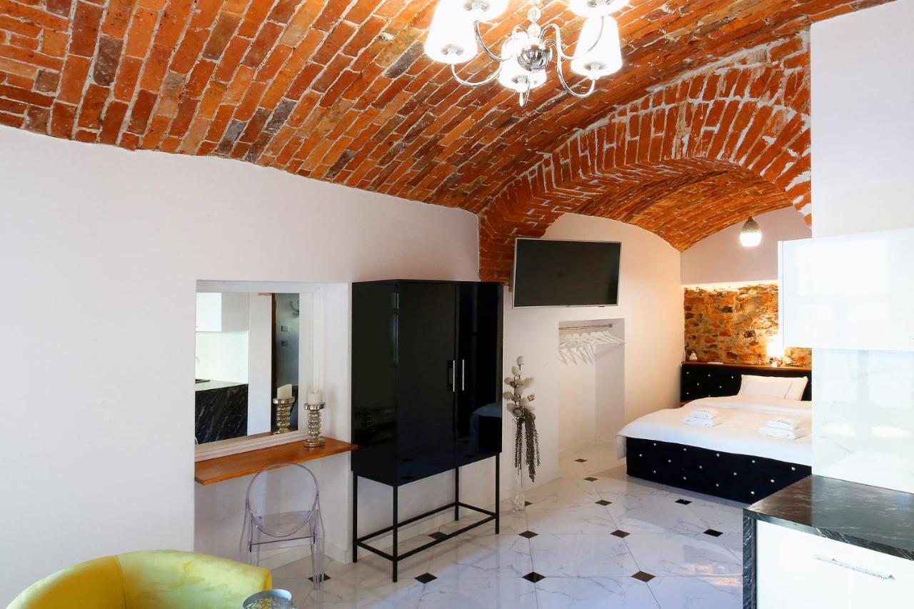 Aparthotel Zakatna B&B Tarnów Esterno foto